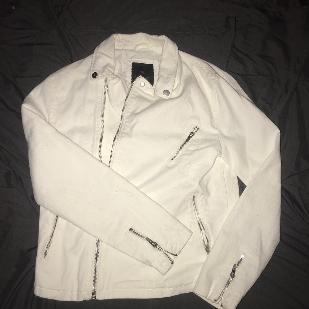 ZARA WHITE DENIM ASYMMETRICAL BIKER JACKET